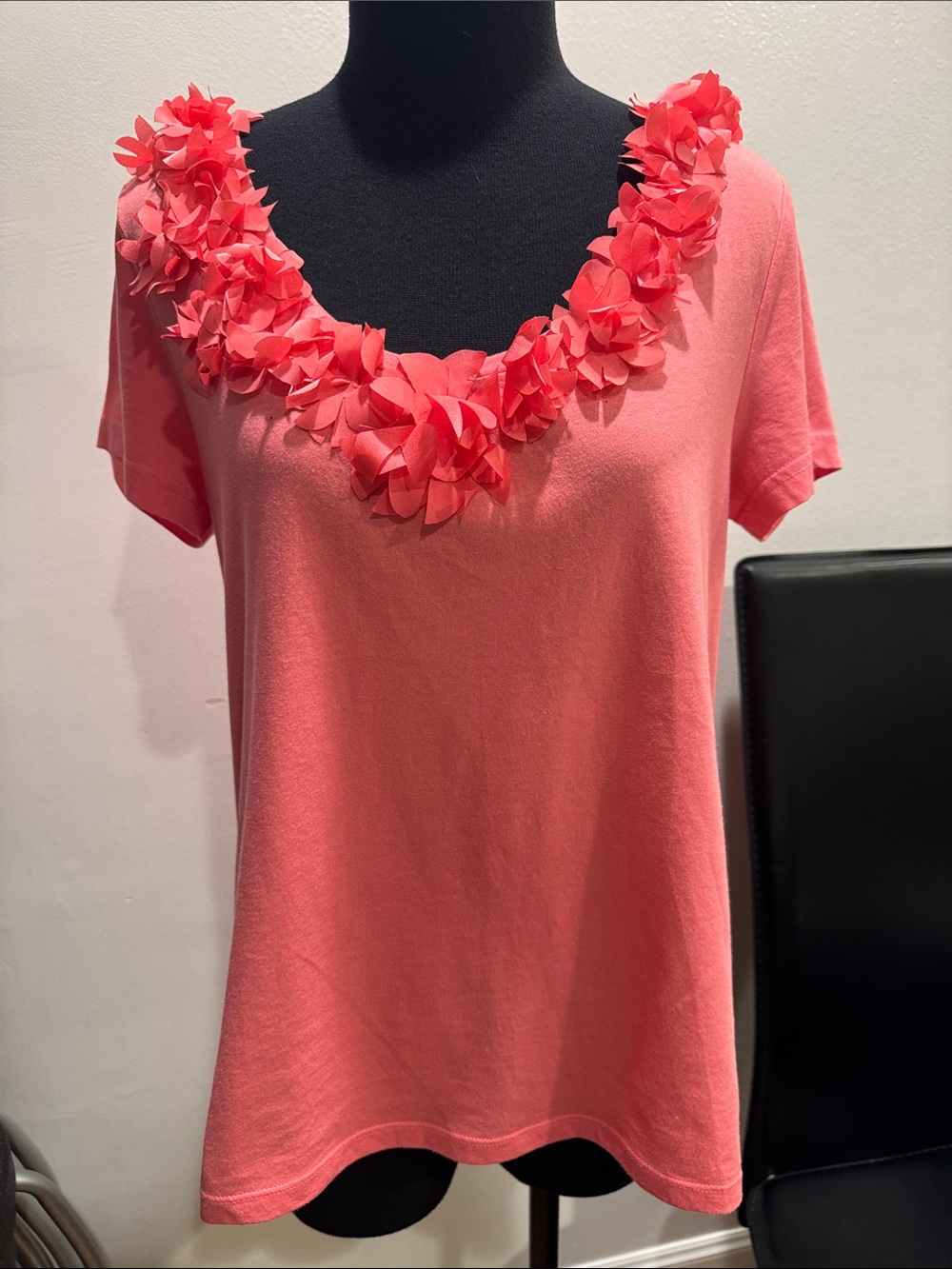 Floral Trim Coral Pink Women's Short Sleeve Top